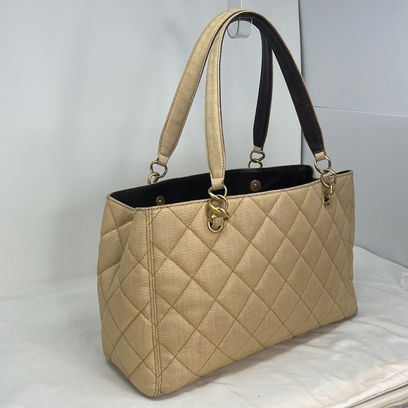 Chanel Large Grasscloth Linen Shoulder Handbag Tote Bag - Picture 4 of 14